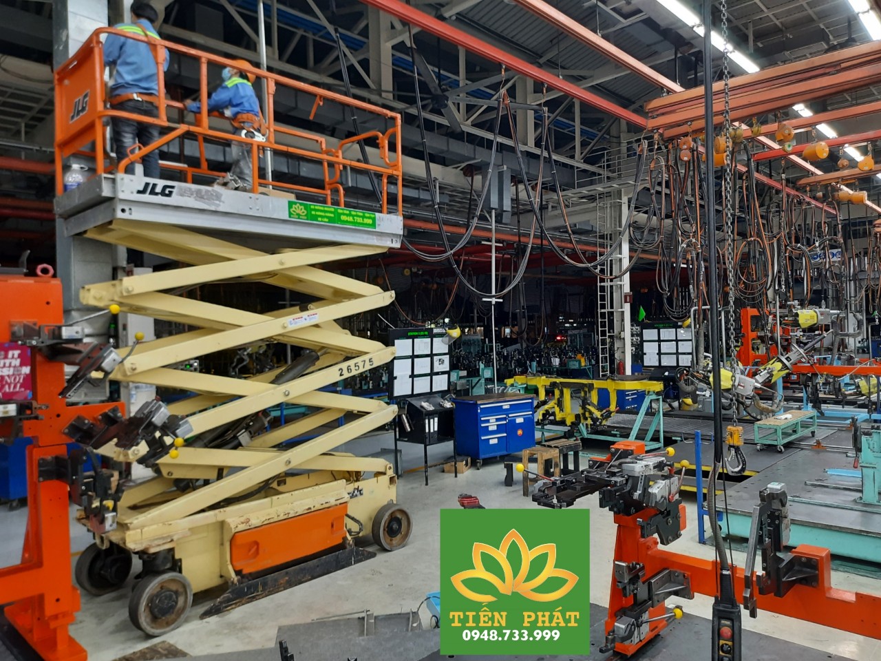 Dịch vụ cho thuê xe nâng hàng, người tại Phú Yên – Hùng Cường Move